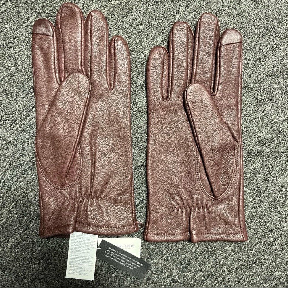 Banana Republic leather gloves